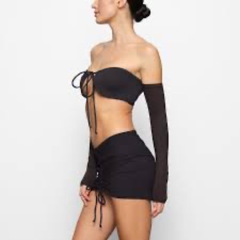 SKIMS Black Signature Swim Lace Up Longsleeve Top NWT Size XXS B22